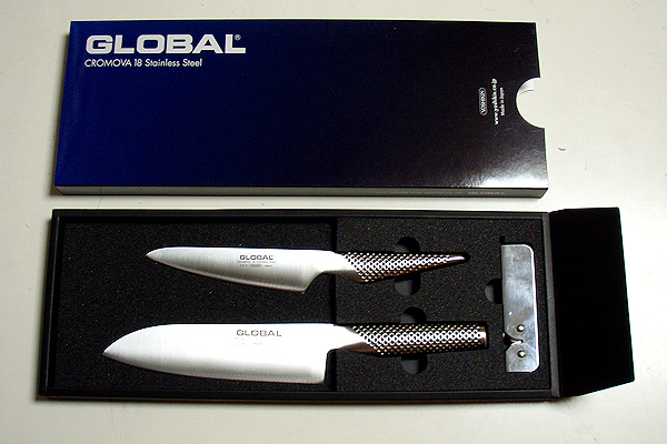 送料無料】 グローバル包丁セット GLOBAL 三徳３点セット【GST-B46】【ベジタブルピーラープレゼント】＋【さらに選べるおまけ】をＷプレゼント！＋さらに【チークカッティングボードプレゼント】  包丁・ナイフ COOK  DINE HAYAMA