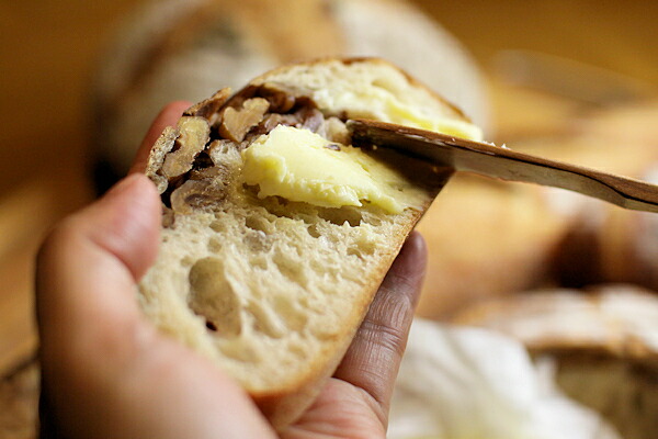 �y����1,540�~�A�k���E�����Ȑ���1,760�~�A����3,300�~�z<br>����`�[�Y�H�[�E�A�h�i�C<BR>�������y�v���~�A���o�^�[�i200���j