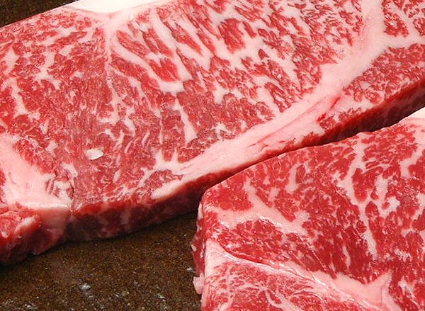 �y���i�ԍ��wMI�x�̂ݓ����\�z<br>�b�B���C���r�[�t<br>�T�[���C���X�e�[�L�i200���~�Q���j