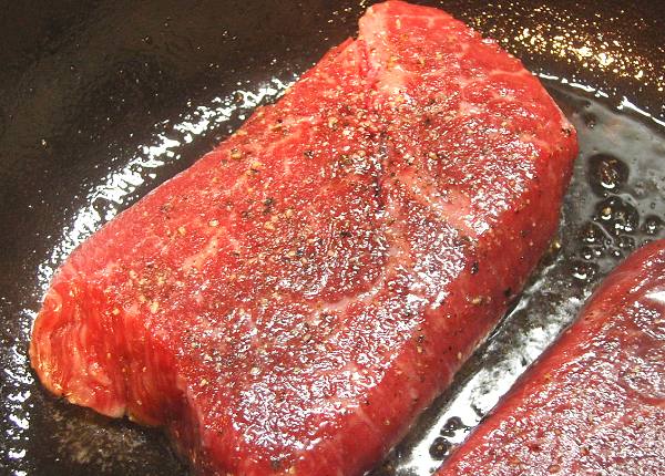 �y���i�ԍ��wMI�x�̂ݓ����\�z<br>�b�B���C���r�[�t�E�����X�e�[�L�i150���~2���j