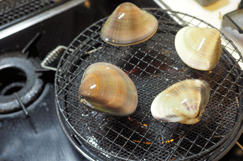 湘南ハマグリの網焼き