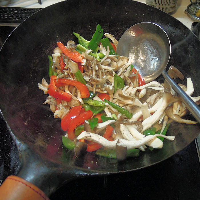 打ち出し中華鍋で 俺の野菜炒め Cook Dine Hayama クックアンドダイン ハヤマ 公式サイト 打ち出し中華鍋で 俺の野菜炒め Cook Dine Hayama クックアンドダイン ハヤマ 公式サイト